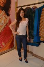 Yuvika Chaudhary at the launch of new collection by designer Nisha Sagar in Juhu, Mumbai on 13th Sept 2011 (27).JPG